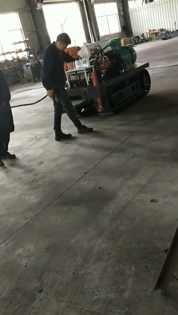 10噸煤礦鉆機底盤防爆電機液壓系統(tǒng)